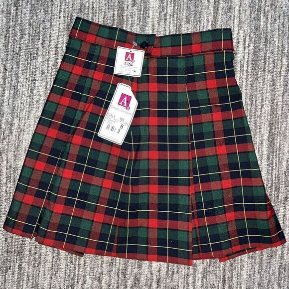 A+ Girls Uniform Skirt Red & Green Size‎ 6 Plaid Kick Pleat - Picture 1 of 5